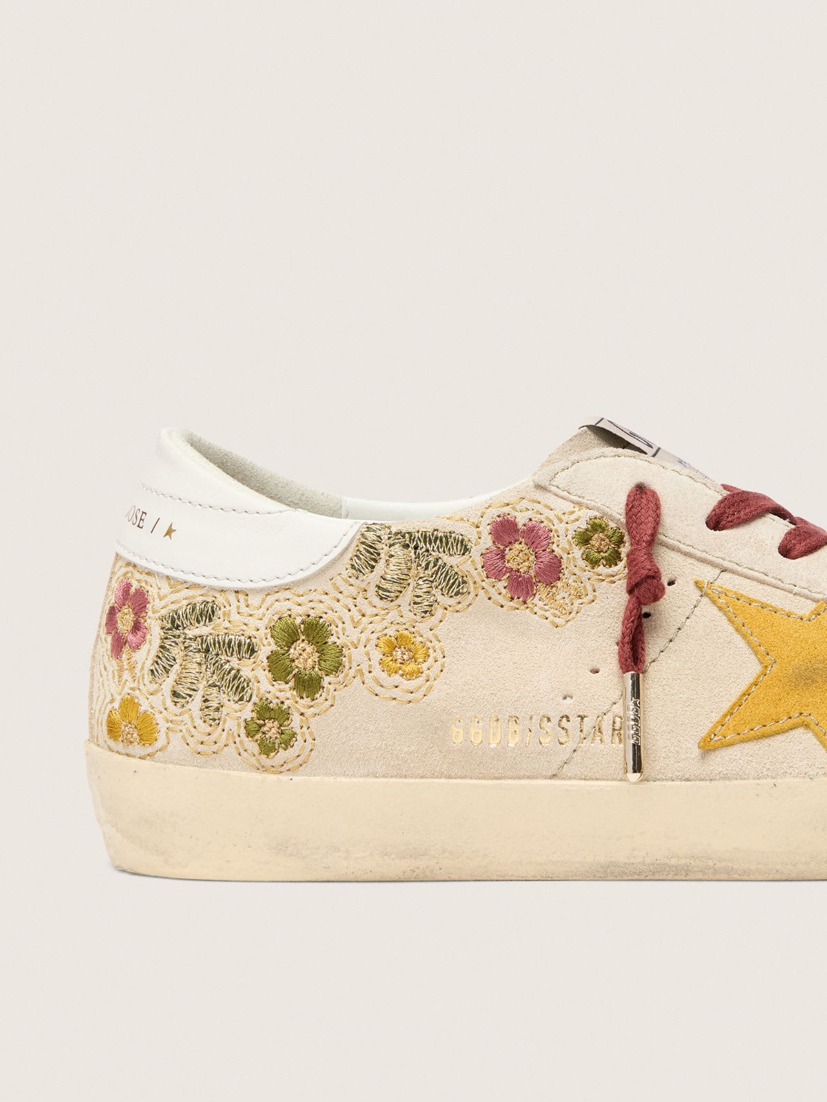 GOLDEN GOOSE SUPER-STAR EMBROIDERY SUEDE STAR