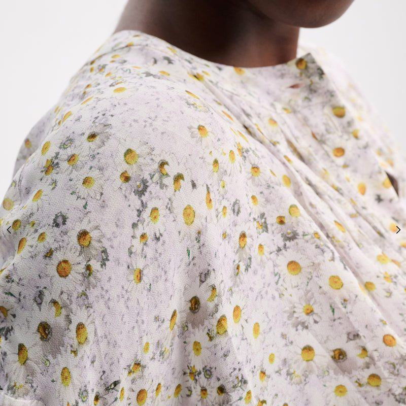 DOROTHEE SCHUMACHER BLOOMING MEADOW BLOUSE IN COLOURFUL FLOWERS