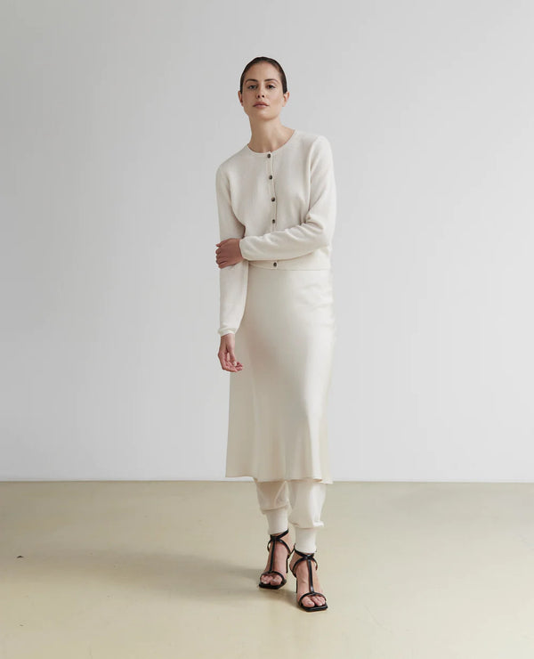 ALLUDE ROUND NECK CARDIGAN IN OFF WHITE