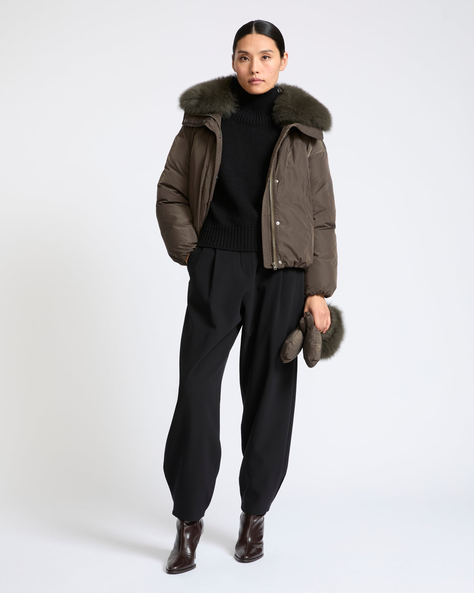 YVES SALOMON SHORT TECHNICAL DOWN COAT FOX FUR COLLAR