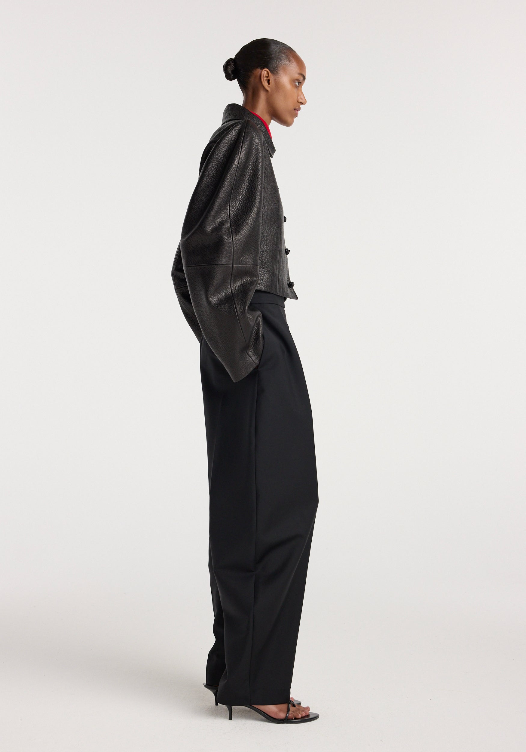 RÓHE CROPPED GRAIN LEATHER JACKET