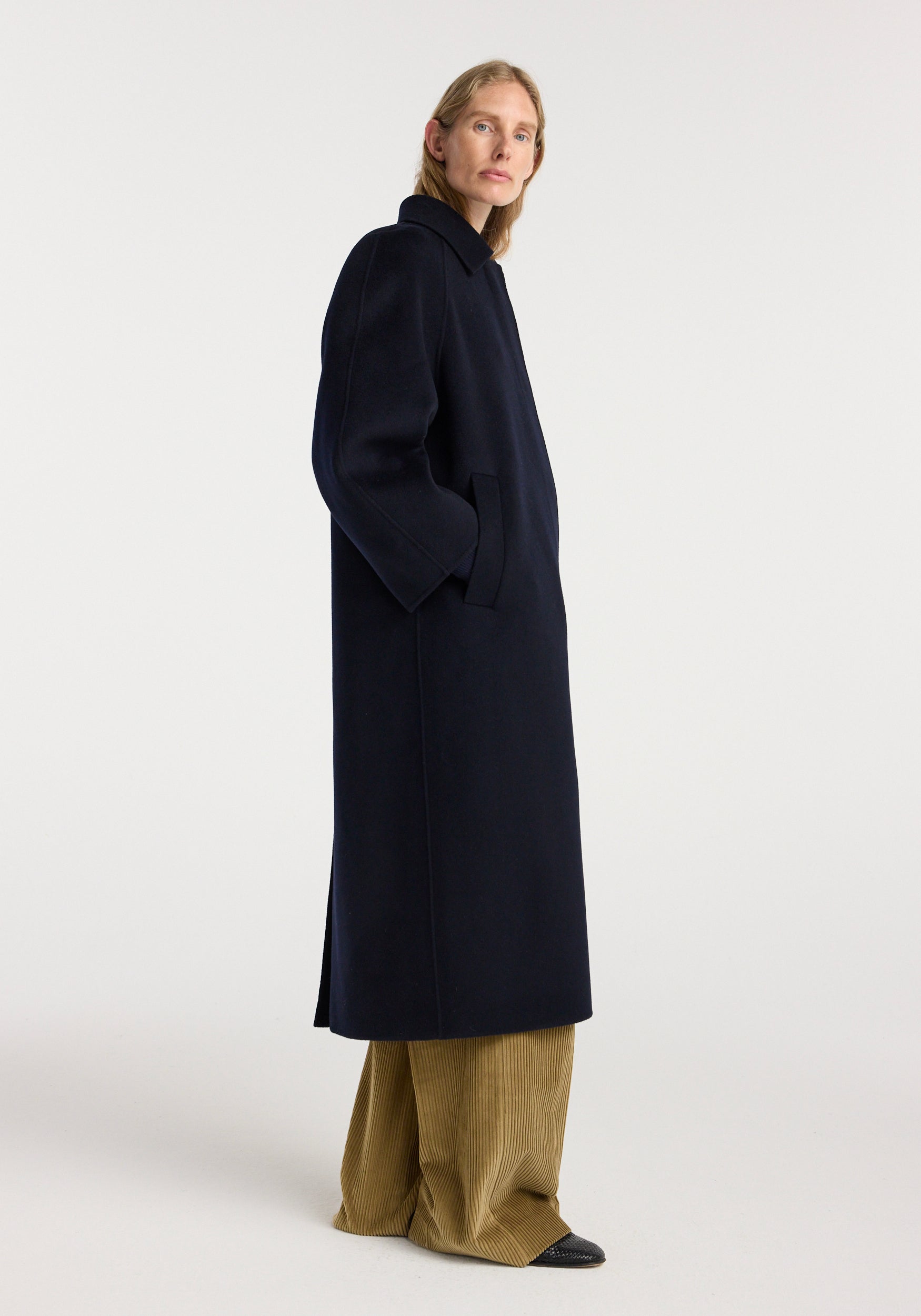 ROHE DOUBLE-FACED WOOL PADDED COAT
