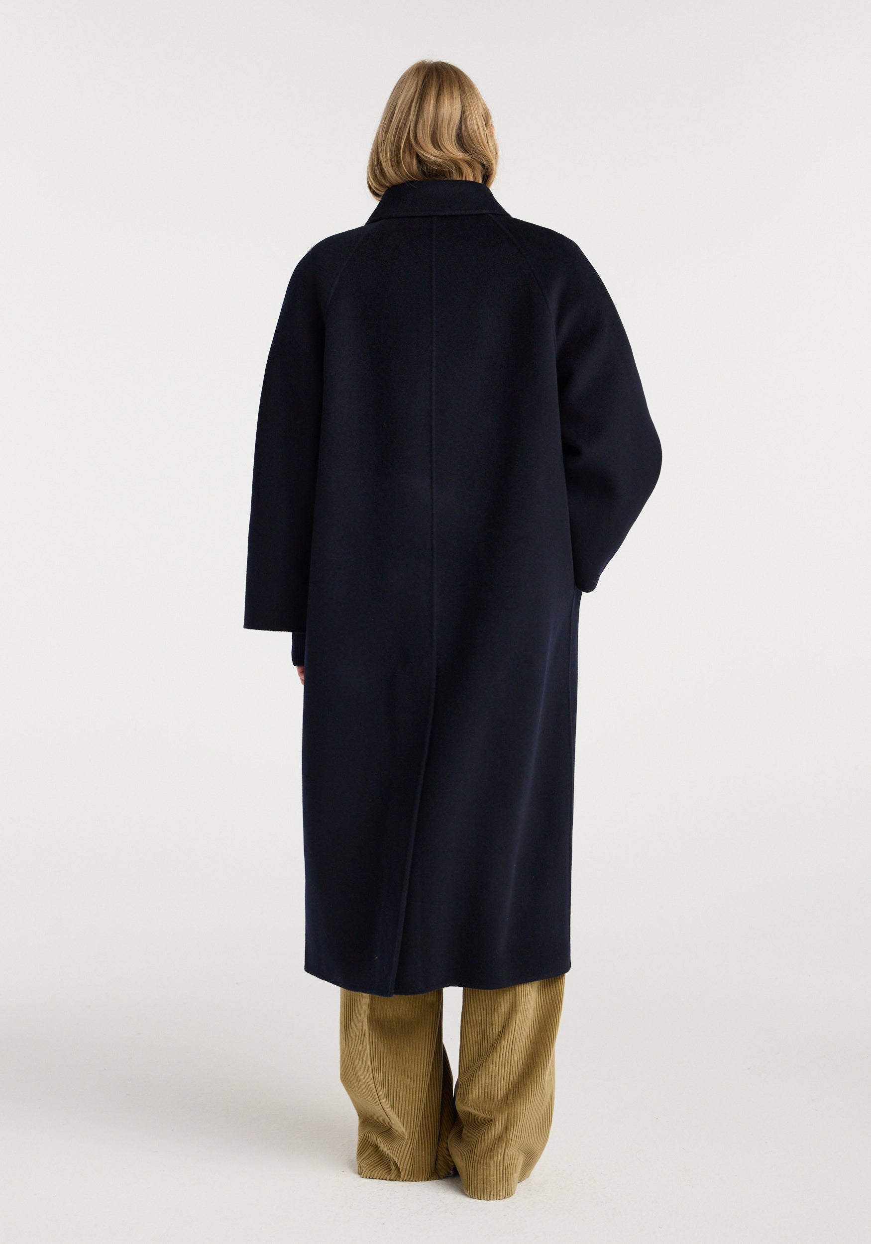 ROHE DOUBLE-FACED WOOL PADDED COAT