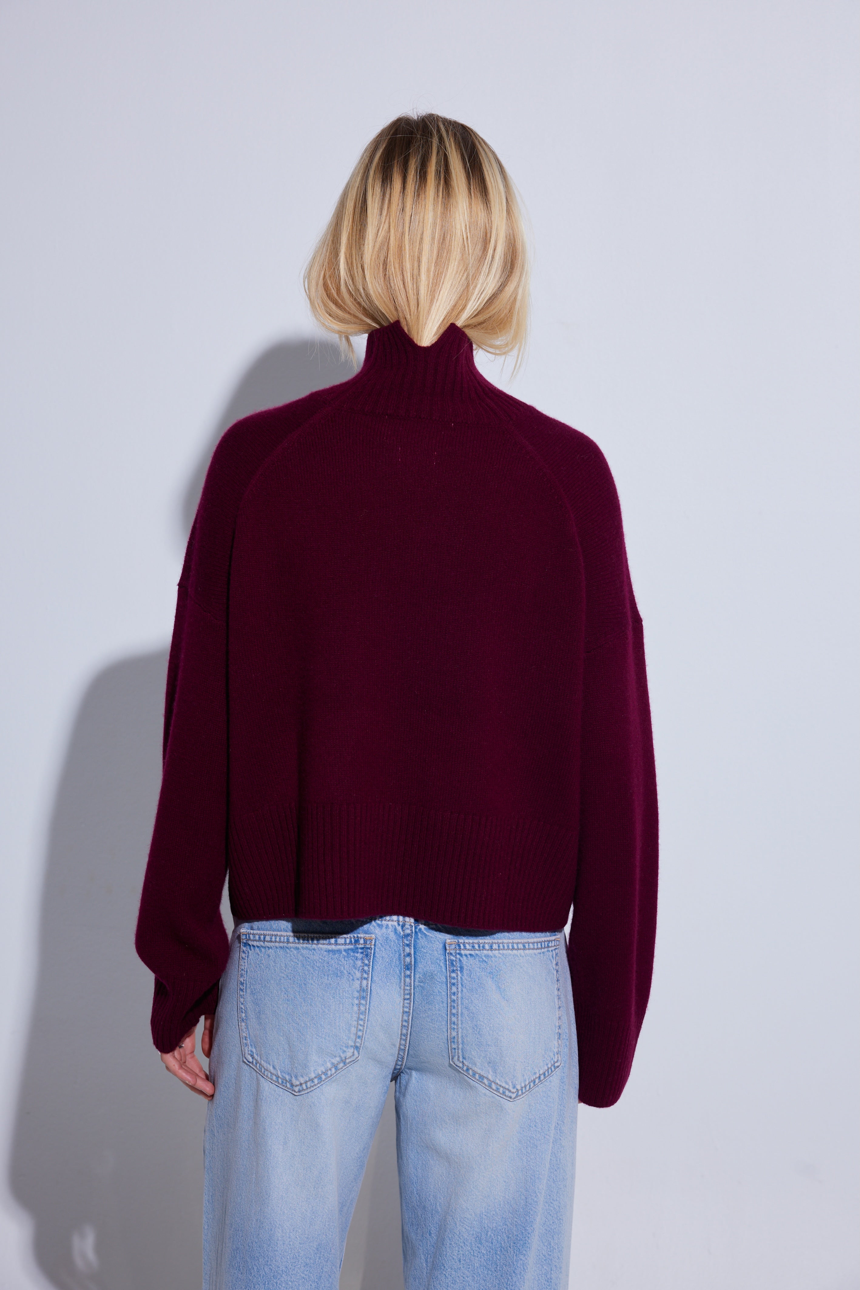 COLORUSH CARMEN FUNNEL NECK