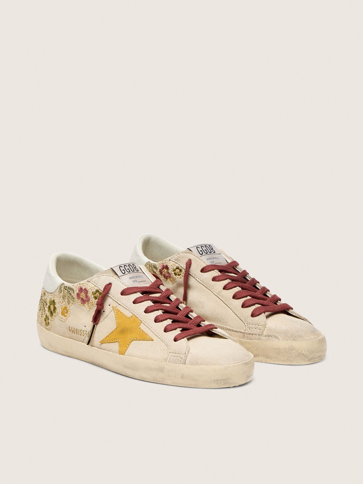 GOLDEN GOOSE SUPER-STAR EMBROIDERY SUEDE STAR