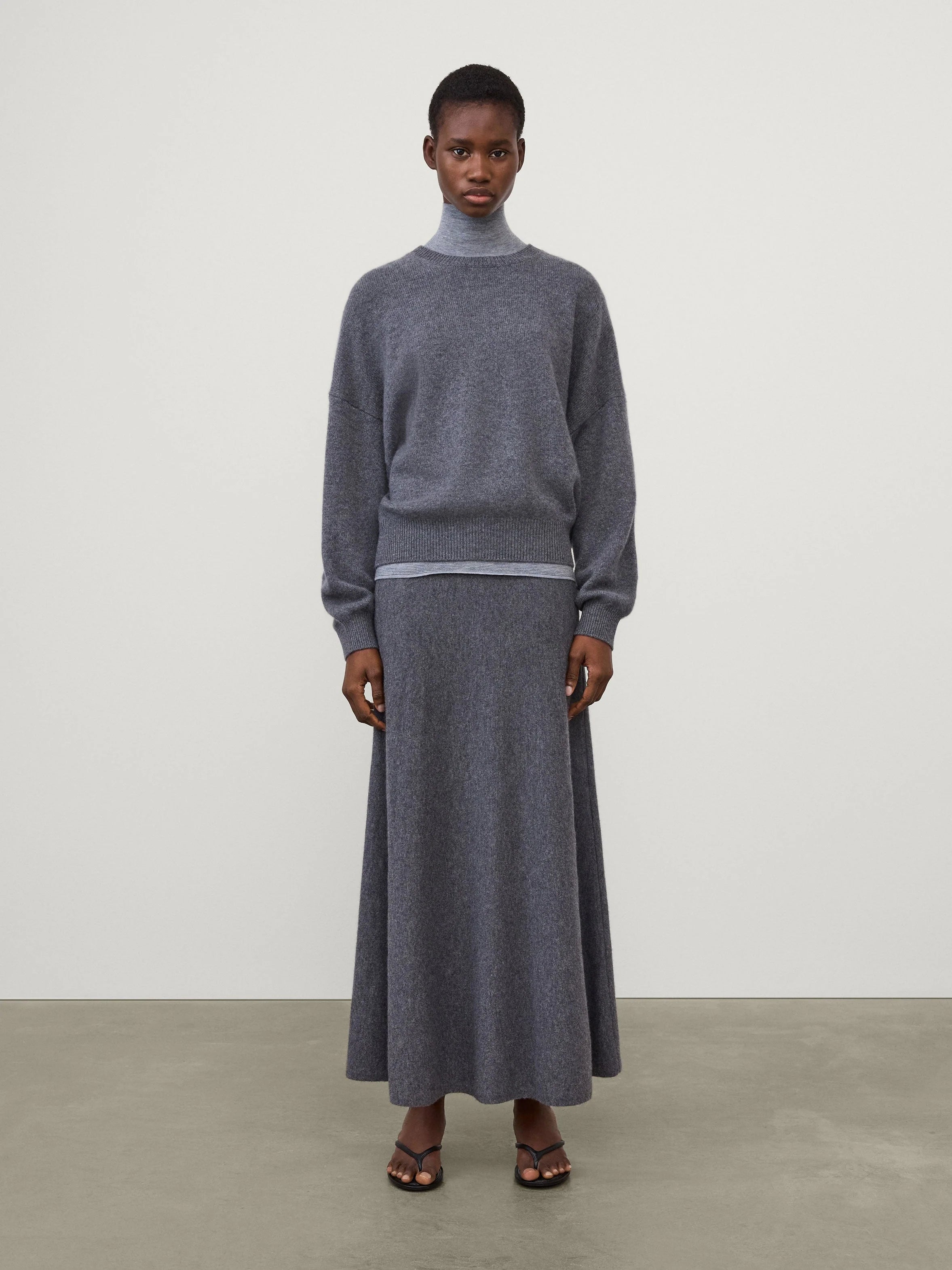 LISA YANG VEIRA SWEATER GRAPHITE