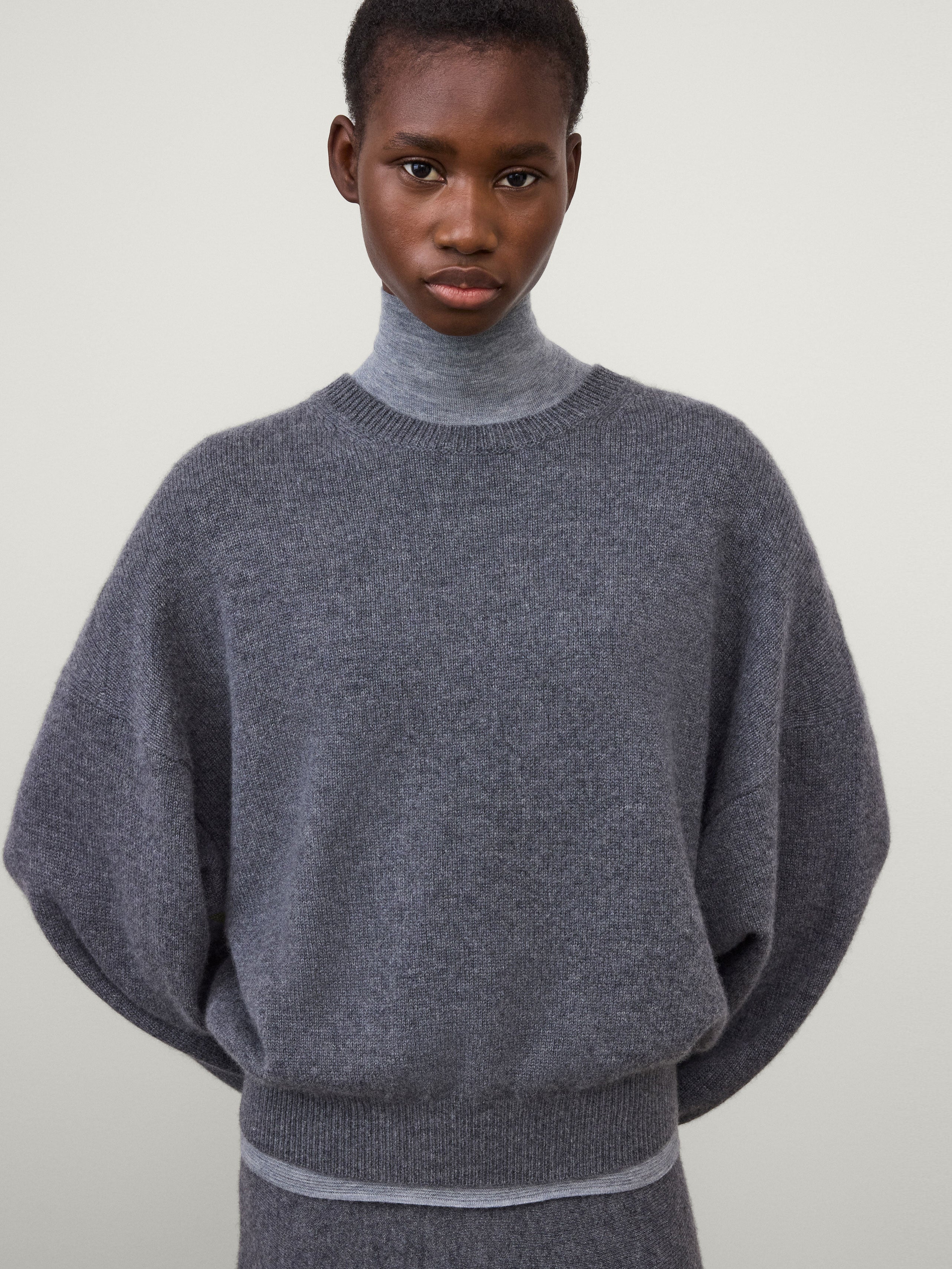 LISA YANG VEIRA SWEATER GRAPHITE