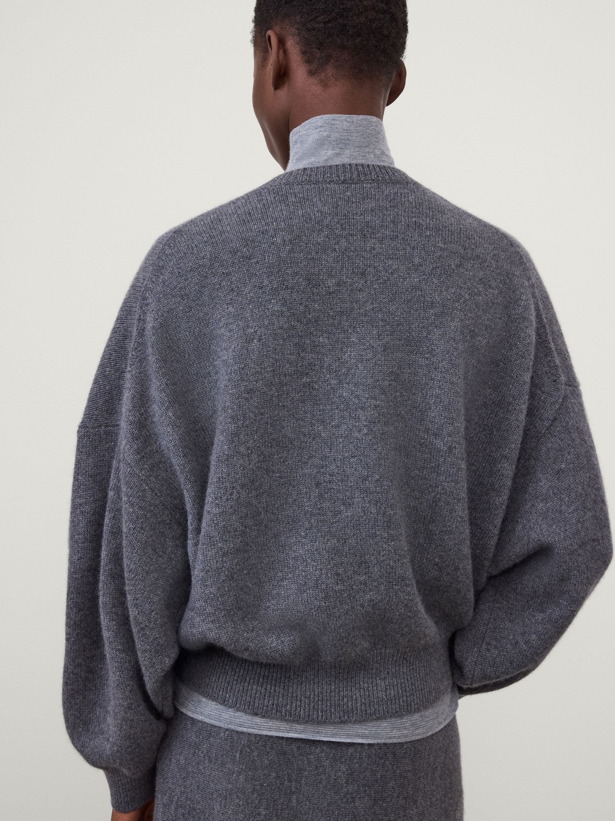 LISA YANG VEIRA SWEATER GRAPHITE