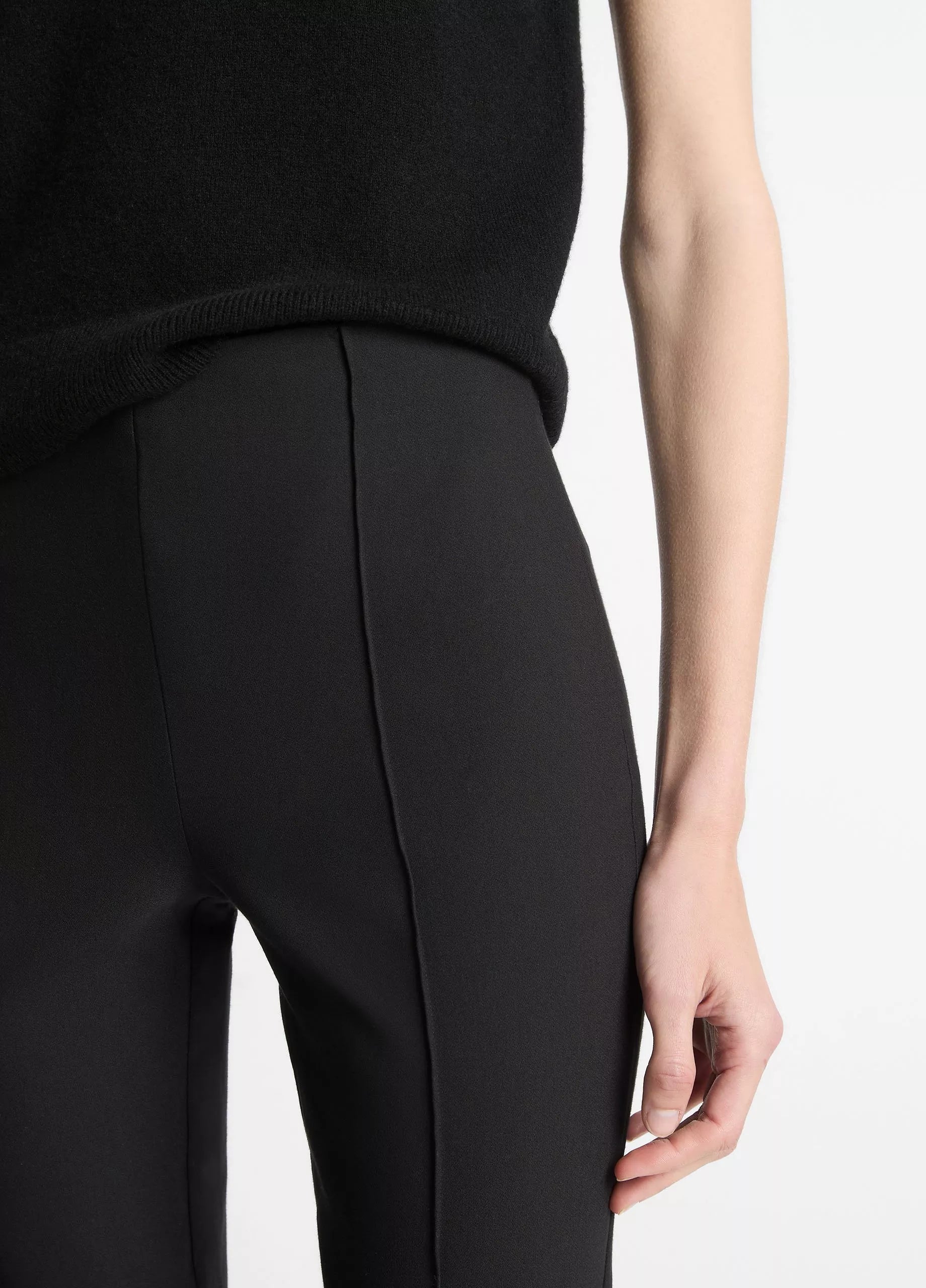 VINCE NIKI MID-RISE PINTUCK CROPPED FLARE PANT BLACK