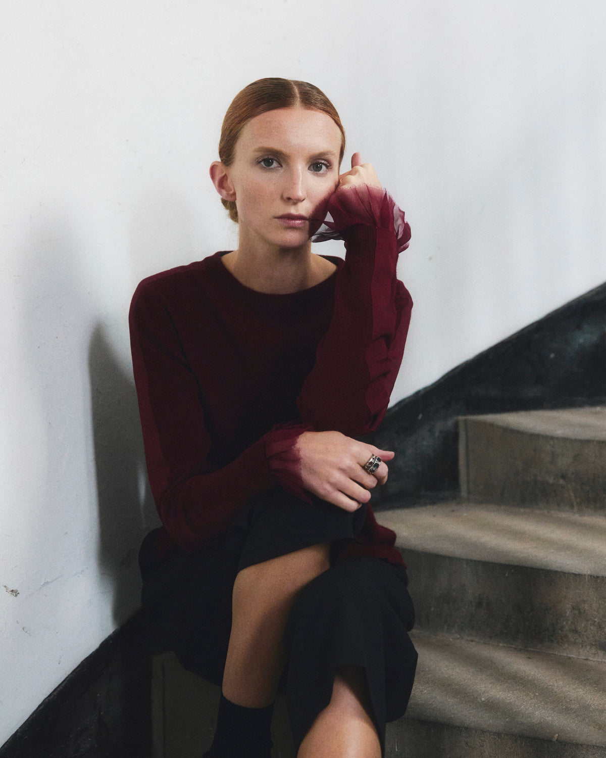 SPHERE ONE RUFFLECUFF SWEATER DRAMA/RUBY