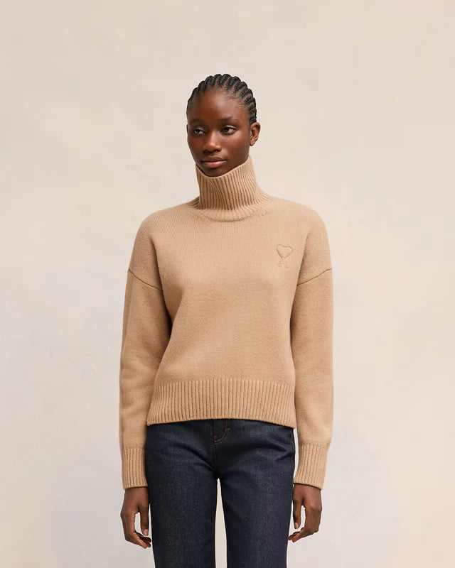 AMI PARIS EMBOSSED AMI DE COEUR KNIT SWEATER NUDE