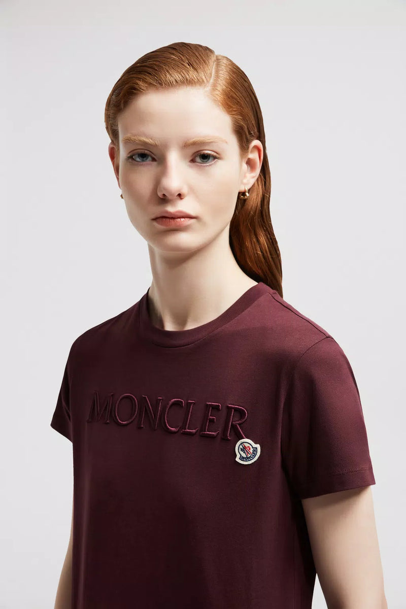 MONCLER BURGUNDY EMBROIDERED LOGO T-SHIRT