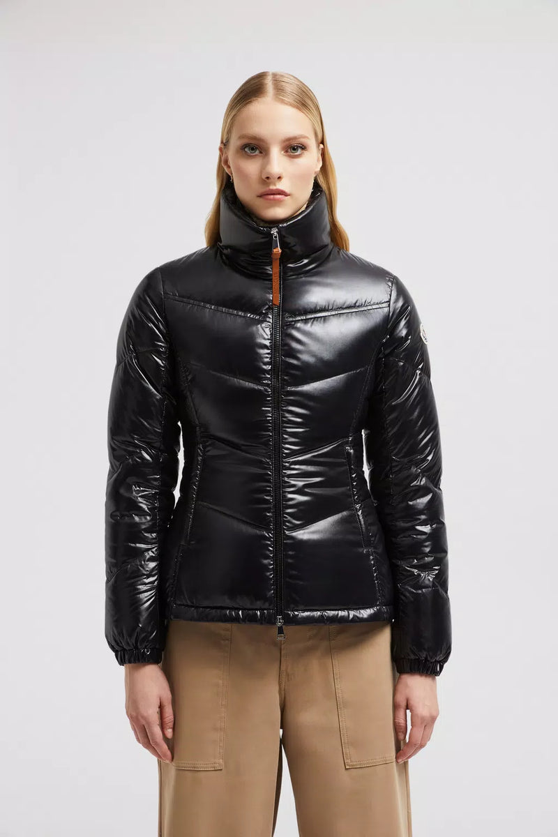 MONCLER GAST BLACK SHORT DOWN JACKET