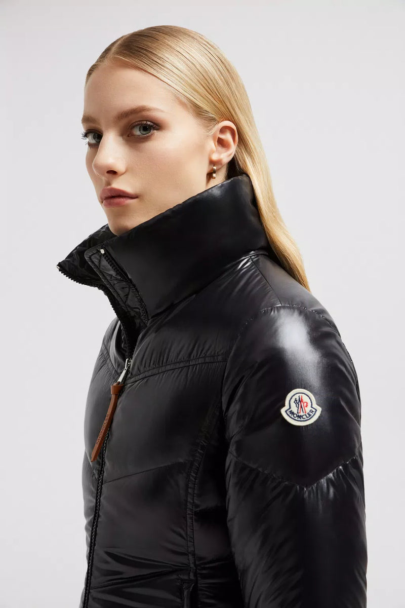 MONCLER GAST BLACK SHORT DOWN JACKET