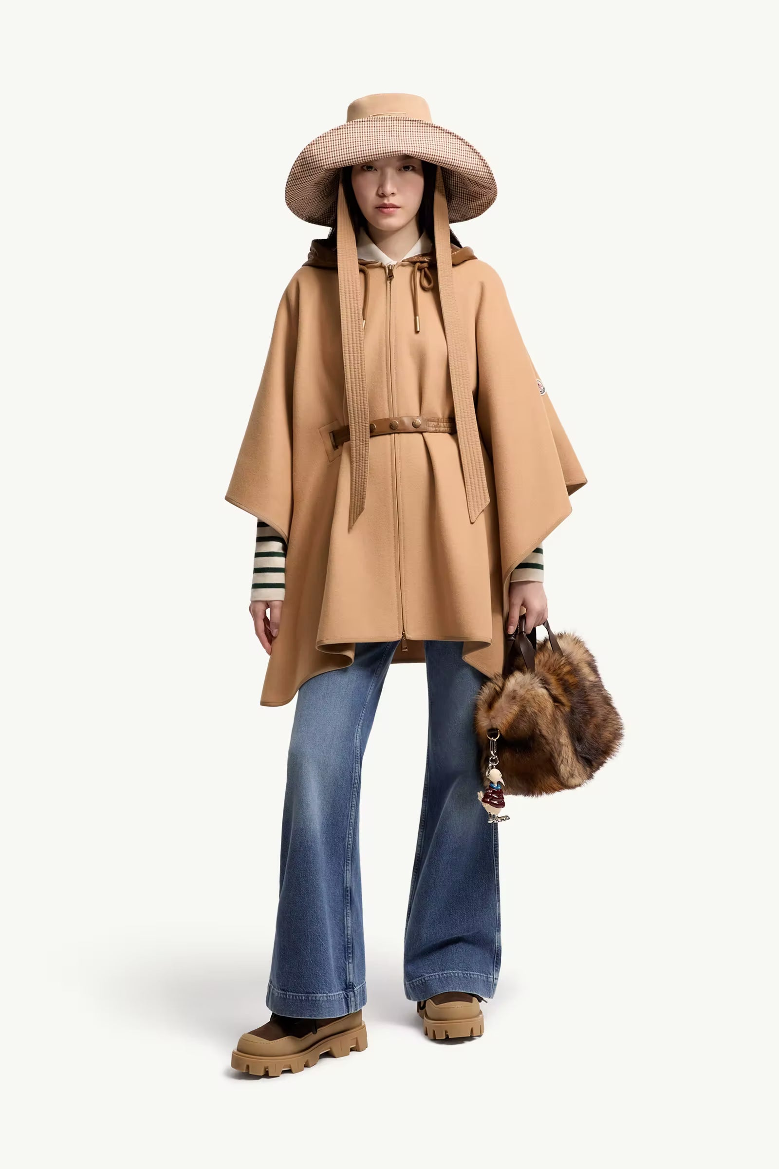 MONCLER CAPE